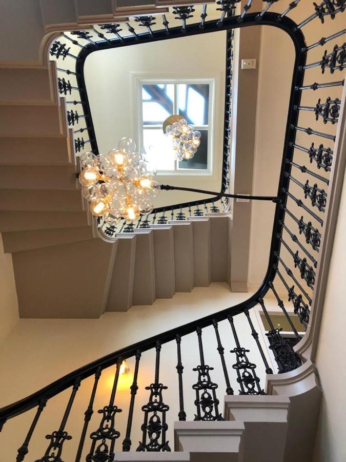 Luxury Apartment Opposite The Shambles York Eksteriør billede